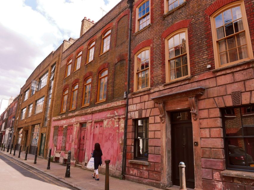London: Jack The Ripper Tour with Ripper-ologist - Ten Bells at Spitalfields Market: a famous ending point