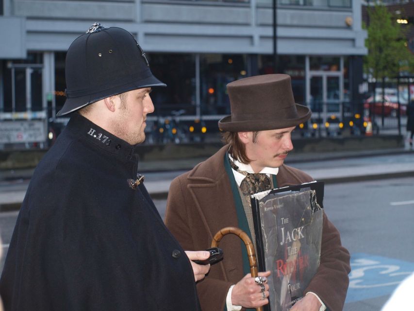 London: Jack the Ripper Walking Tour - Ripper Vision Tours - Why the Ripper-Vision projector changes the Whitechapel walk
