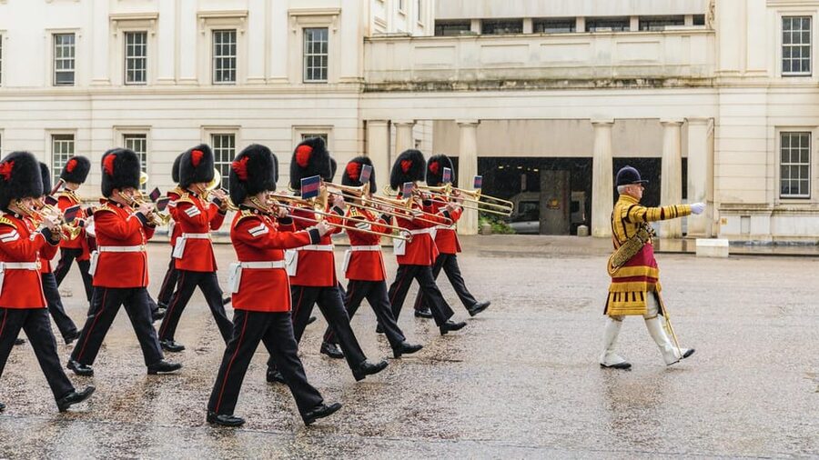 London: Kensington Palace Tour, Guard Change & Afternoon Tea - Price and value: is $147 a fair deal for this royal half day?