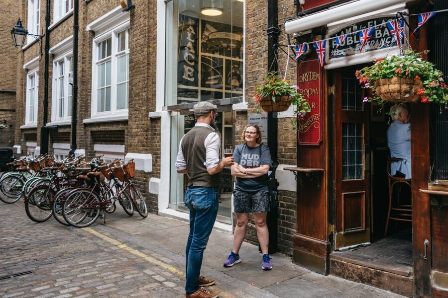 London: Landmarks & Secrets Bike Tour with Pub & Street Art - From Lambeth Palace to Westminster Abbey: how the route strings together 2000 years