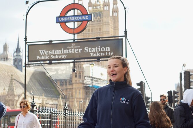 London: Landmarks Walking Tour - Westminster Abbey, St James’s Park, and the Tudor-to-Today Royal Corridor