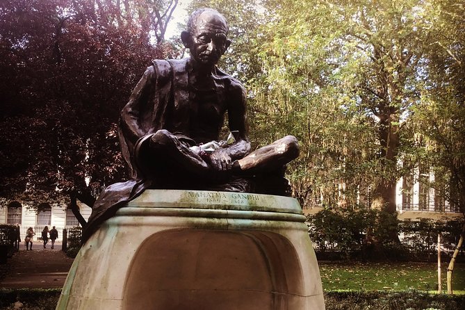 London Literary Private Walking Tour Of Bloomsbury - Gordon Square and Tavistock Square: The Bloomsbury Group and Peace Garden