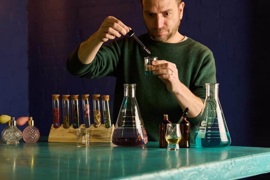 London: Make Your Own Gin Workshop with Take-home Bottle - The 2.5-Hour Flow, Stop by Stop