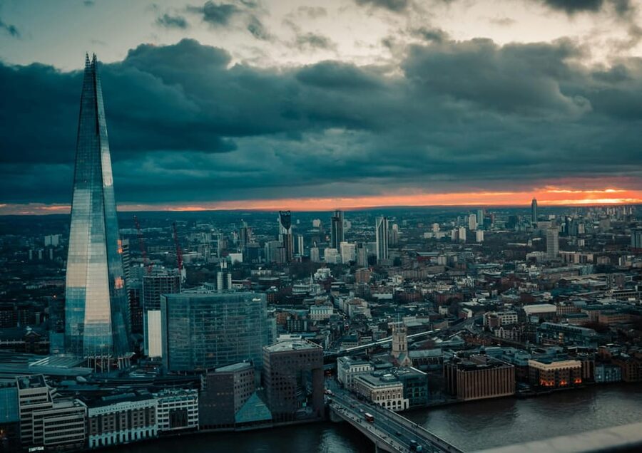 London: Modern Architecture & Building Guided Walking Tour - City Hall and the Thames: learning the rhythm of the route