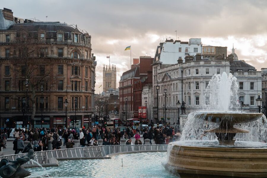 London Must-See 3 Hours Walking Tour - St James’s Palace, Tudor London plus the best kind of royal spectacle