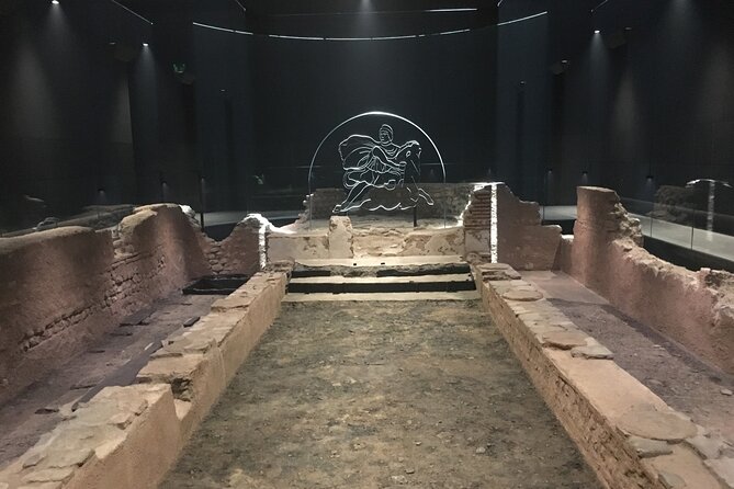 London Mystical and Dragons Walking Tour - London Stone to Temple Bar: a city walk you read like a map