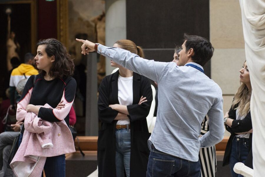 London: Natural History Museum Guided Tour - Birds, Fossils, and the Archaeopteryx Moment