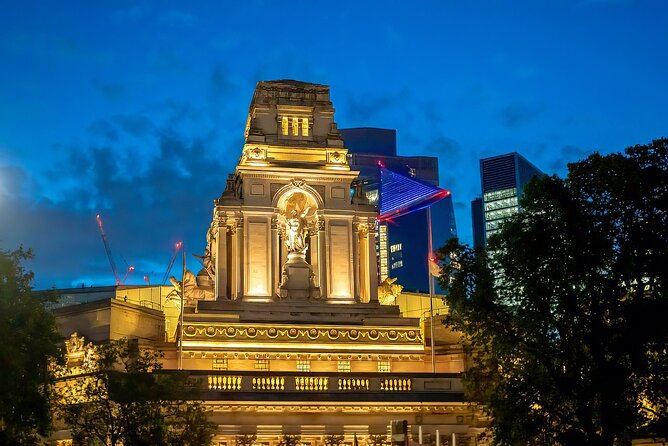 London Night Tour See the City Lights - Practical Photo and Comfort Tips for a 1.5-Hour City Lights Bus Tour
