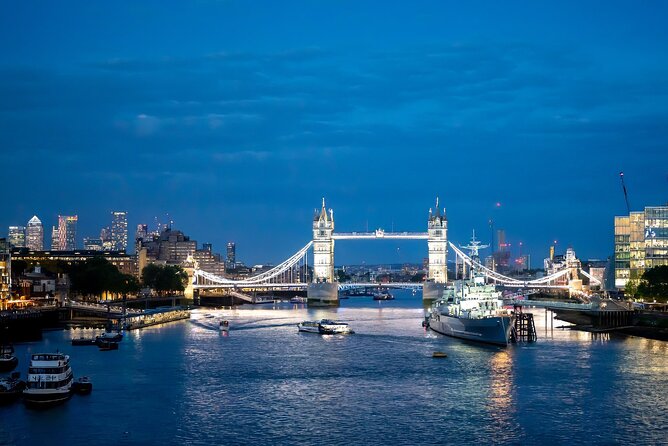 London Night Tour See the City Lights - Who This Tour Suits Best (And Who Might Want Something Else)