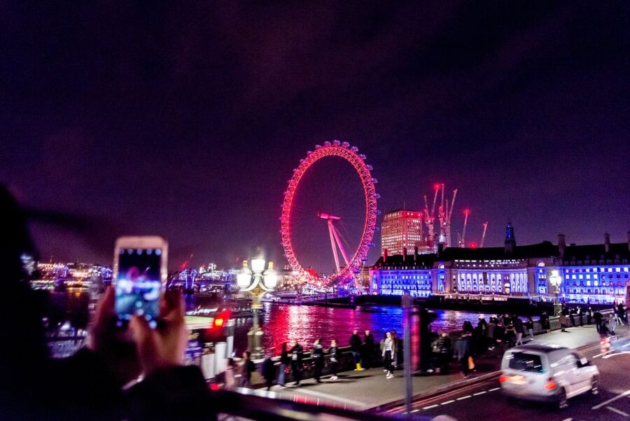 London: Nighttime Open-Top Bus Sightseeing Tour - Price and value: what $39.06 buys you at night