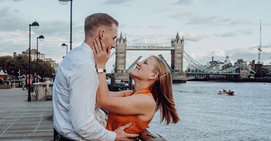London: Personal Travel & Vacation Photographer - What you get after the shoot, edited photos and a download-ready gallery