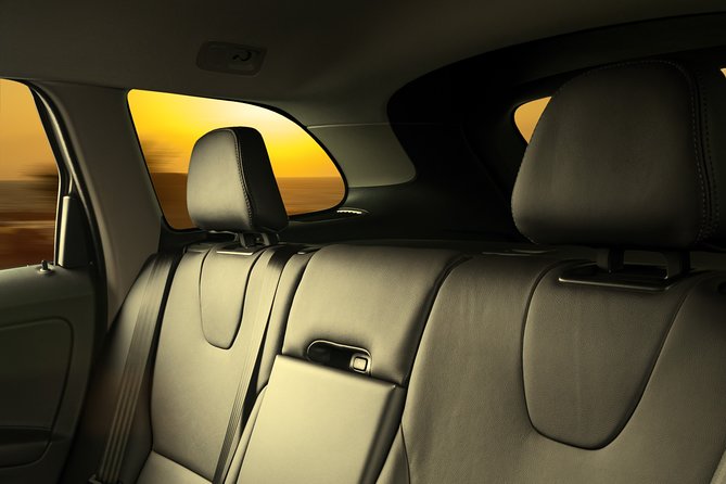 London Private Airport Transfer from LGW/LHR to Central London - Door-to-Door Central London Drop-Off