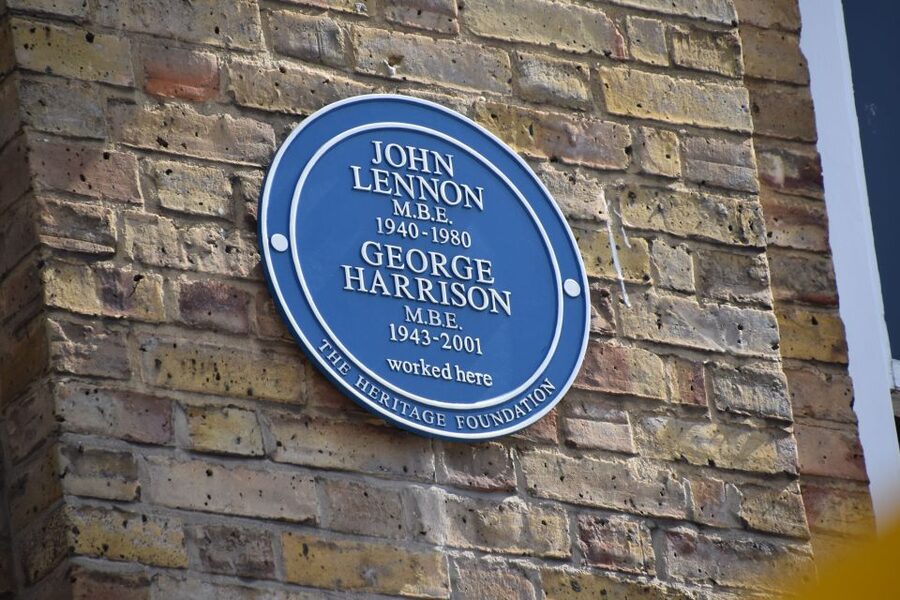 London: Private Beatles Taxi Tour - Abbey Road Studios area and the crossing that everyone wants to repeat