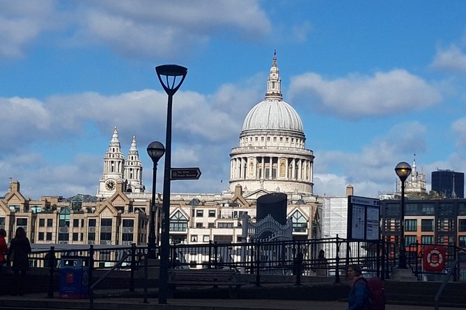 London Private Chauffeur Half-Day or Full-Day Vehicle Rental - Drivers as the secret ingredient: patient, punctual, helpful