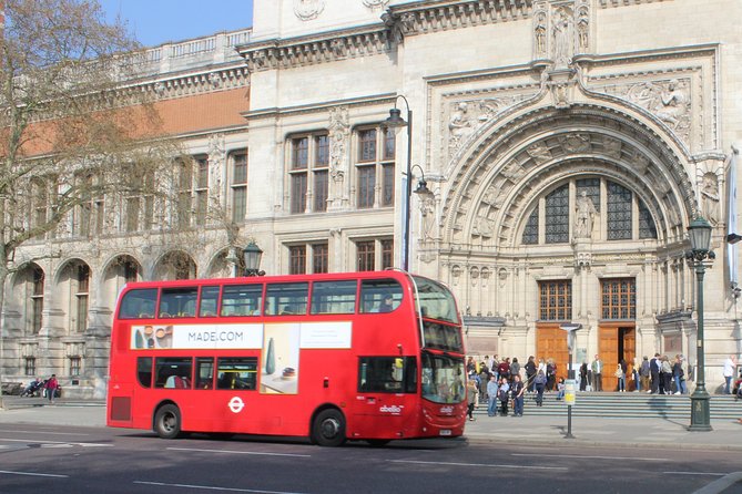London Private Chauffeur Half-Day or Full-Day Vehicle Rental - Vehicle comfort and small service perks that matter
