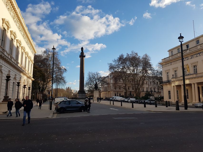 London: Private City Tour - Royal Albert Hall and Natural History Museum Area Highlights