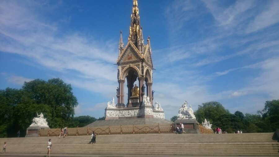 London: Private City Tour - How the Guide Storytelling Makes the Car Tour Worth It