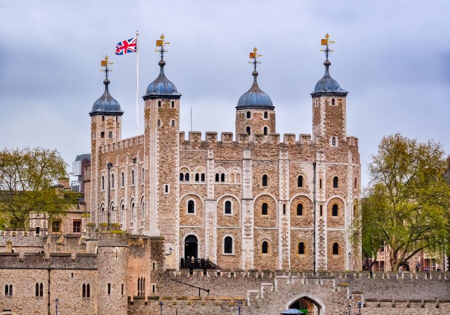 London: Private Guided Tour of Top Highlights by Car - The core route: Tower Bridge, City skyline, Trafalgar Square, Westminster