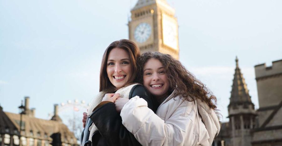 London: Private Landmark Tour with Professional Photographer - Price and what it actually buys you