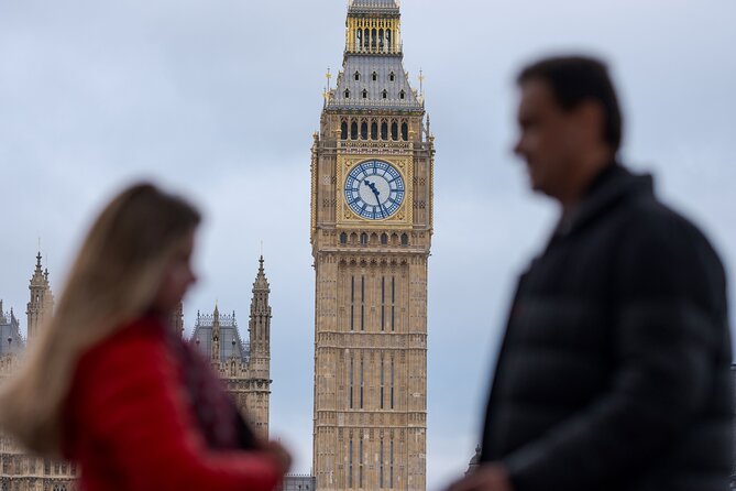 London: Private Landmarks with a Professional Photographer - London Eye Finish: Getting Variety Before the Clock Wins