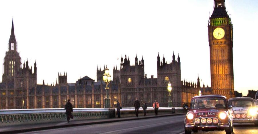 London: Private Panoramic 2-Hour Tour in a Classic Car - Hotel-door pickup in Zone 1 saves the most time