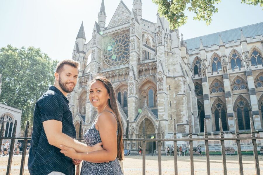 London: Private Photo Session in Westminster - Westminster Abbey finish: ending with a strong backdrop
