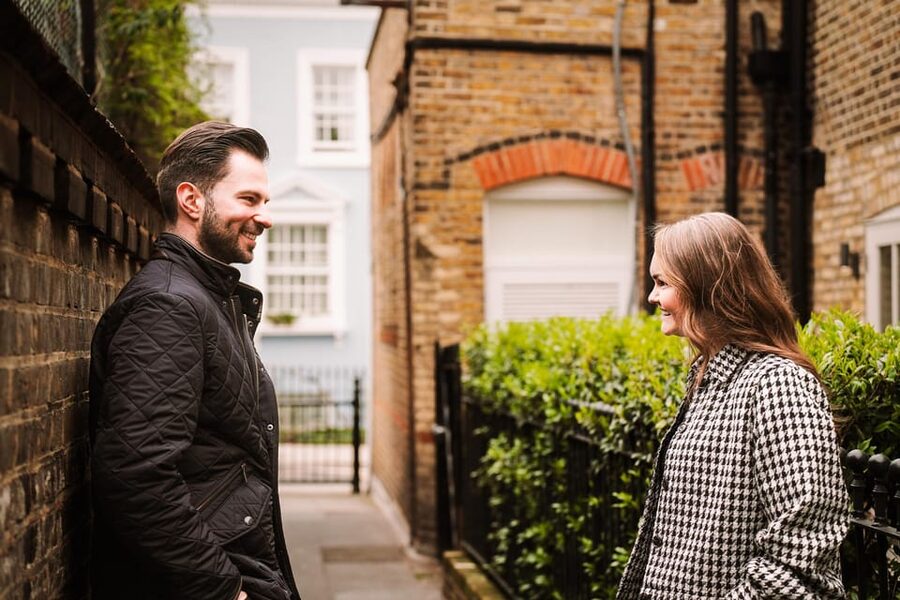 London: Private Photography with Professional Photographer - How Mori Wang Photo Space Makes You Look Confident