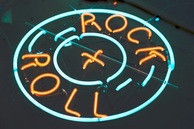 London Private Rock and Roll Tour with Pick Up - Quick hits before you book