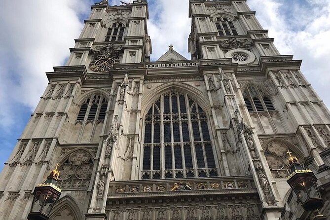 London Private Walking Tour with Brazilian Portuguese Guide - Price and what your $90.34 buys in real terms