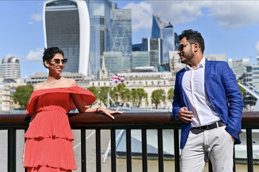 London: Professional Private Photoshoot and Edited Photos - The route hits the good stuff around the Thames area