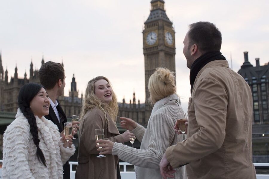 London: River Thames Evening Cruise with Bubbly and Canapés - Bubbly and Canapés: What You’re Actually Eating (and Why It Matters)