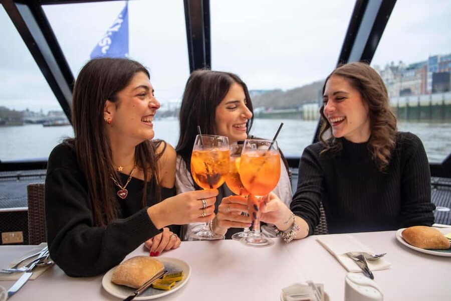 London River Thames Lunch Cruise - Tower Pier departures and 105 minutes that actually fit your day