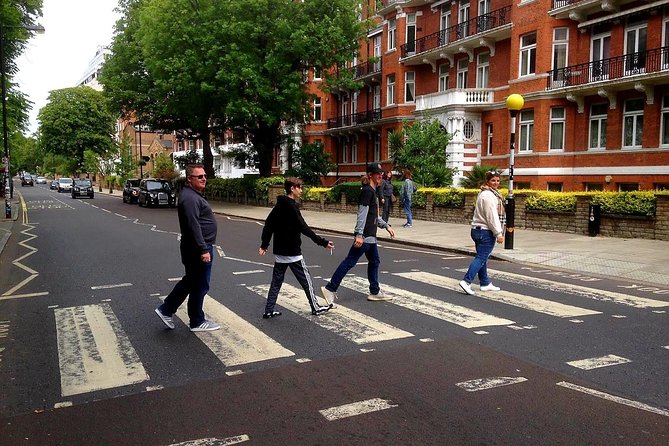 London Rock N Pop taxi Tour - Dropping You Off Near Hard Rock Cafe or Camden Town