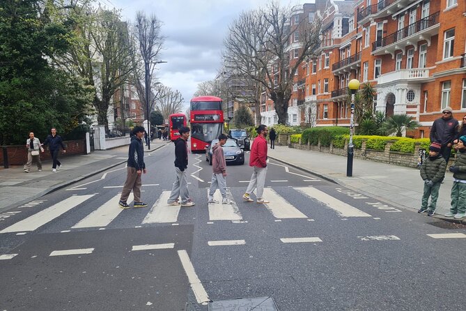London Rock N Roll Beatles Private Black Cab Tour - A private black cab route that actually feels like London