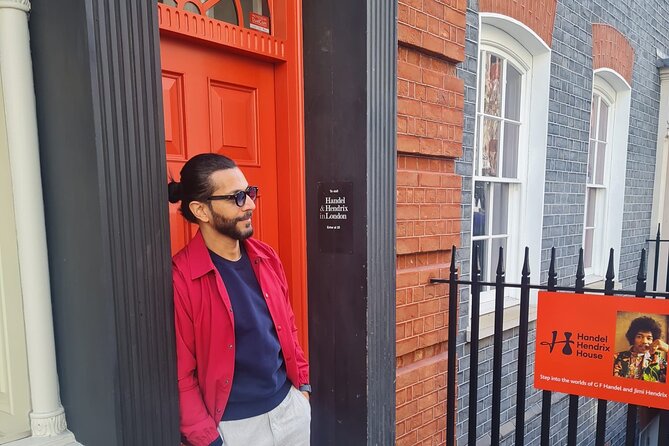 London Rock N Roll Beatles Private Black Cab Tour - Savile Row and the Apple Corps headquarters, rooftop concert context