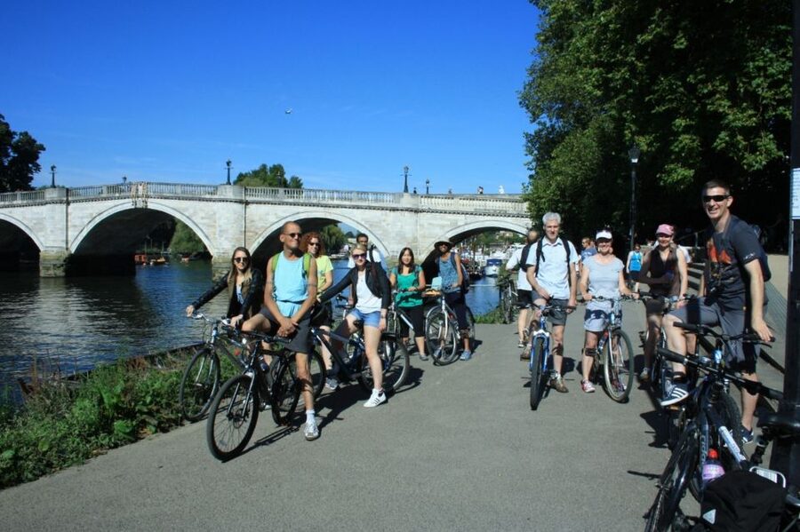 London: Royal Deer Park Bike Tour - Cycling comfort: bike fit, helmets, and muddy-track reality