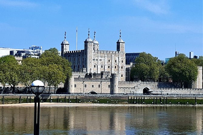 London Royal Highlights - Private Taxi Tour with Hotel Pickup - Westminster Abbey: coronations, burials, and weddings in a tight window