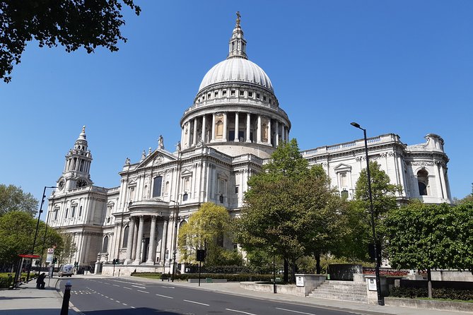 London Royal Highlights - Private Taxi Tour with Hotel Pickup - Houses of Parliament and Big Ben: history plus politics, seen from the road