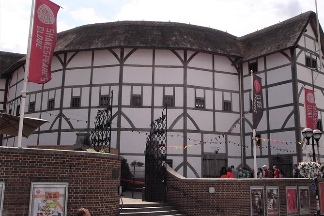 London Royal Highlights - Private Taxi Tour with Hotel Pickup - St. James’s Palace: the shorter stop that still feels royal