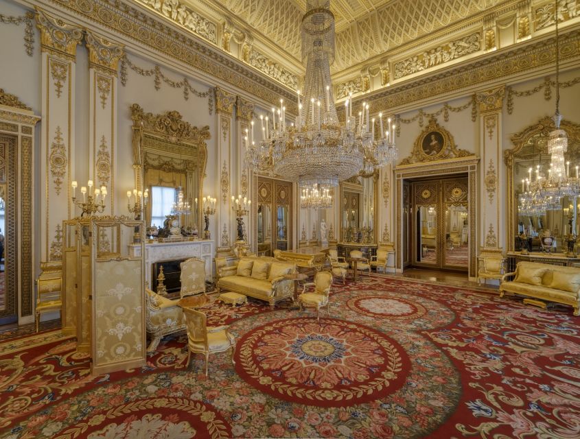 London: Royal Walking Tour and Buckingham Palace Audio Tour - Start at William III, then get your royal bearings fast
