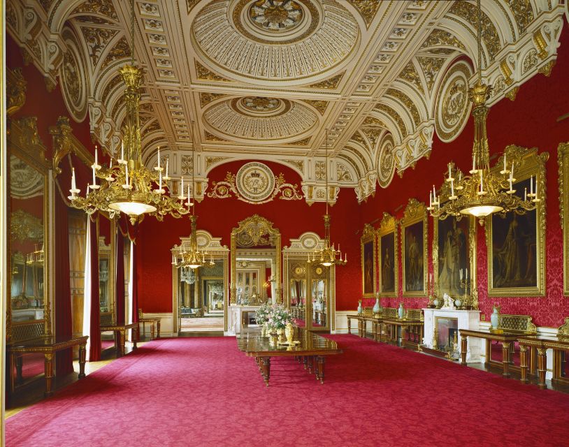 London: Royal Walking Tour and Buckingham Palace Audio Tour - How the tour timing works, and how to plan your photos