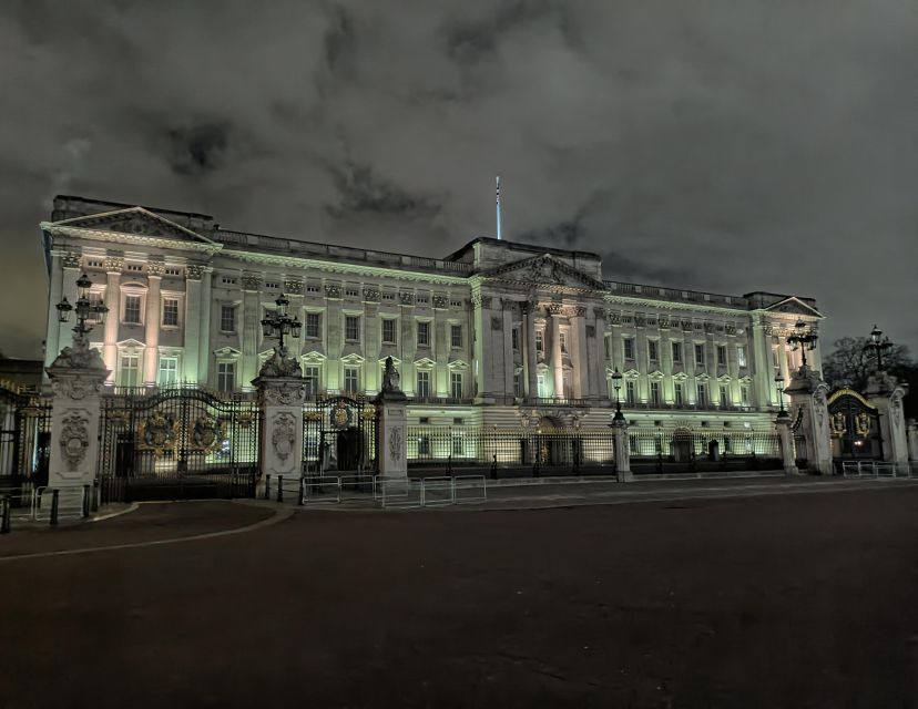 London : Royal Westminster By Night Walking Tour - Why this Royal Westminster night walk feels worth your time