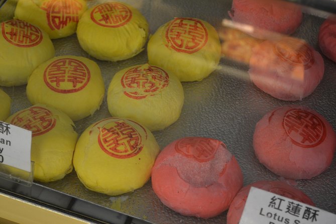 London’s Chinatown Food Experience - Gerrard Street flavors with a host who can steer your choices