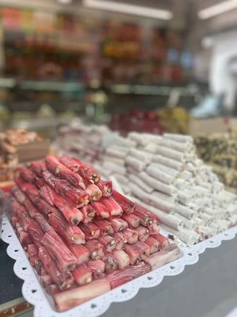London's East End Food & History Tour: Choose Your Own Menu - Salt beef beigel: Jewish immigration food history made practical