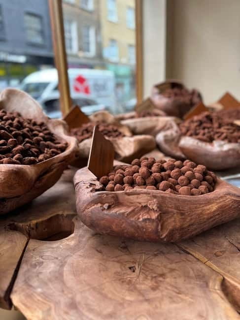 London's East End Food & History Tour: Choose Your Own Menu - Humble Crumble dessert and the two artisan chocolates you get included