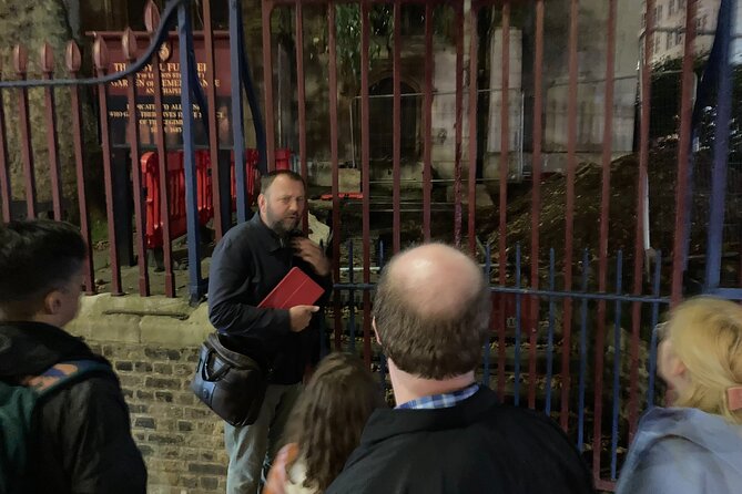 London's Ghosts & Gruesome Past Nighttime Walking Tour - Starting at Cowcross Street and Farringdon Station, where the Underground myth begins