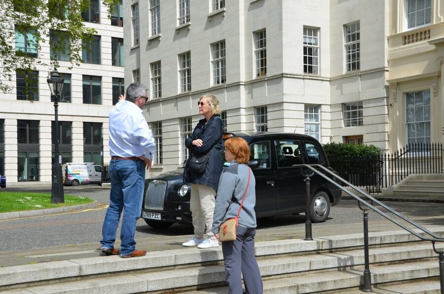 London's Hidden Treasures Tours by Black Taxi Cab - What the guide experience is really like on this tour