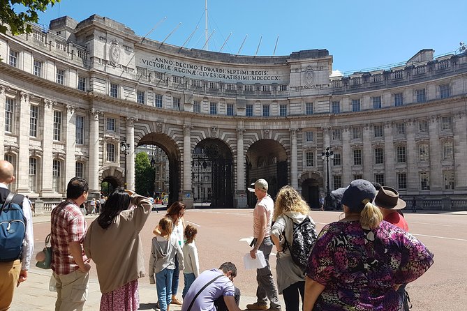 London's Palaces & Parliament Tour (See Over 20+ London Top Sights) - London Eye included: what it means in a walking tour