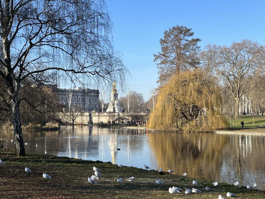 London’s Royal Family and Changing of the Guard Tour - Memorials and Duke of York Monument, how the story ends