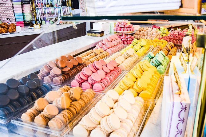 London’s Sweet Treats And Desserts Tour with a Local Tailored to Your Tastes - Spun Candy: candy studio fun where you can watch sweets made
